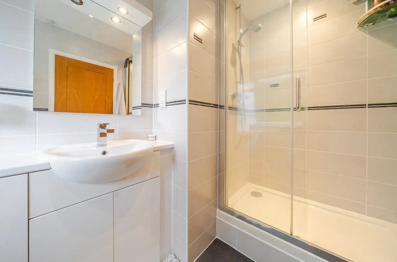 Springfield Road, Camberley, Surrey, GU15 1AB, photo 21