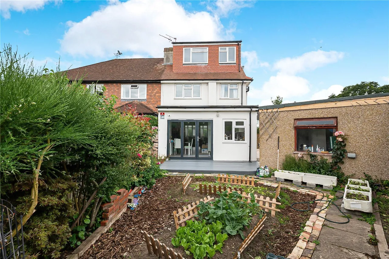 Beech Way, Twickenham, TW2, photo 18