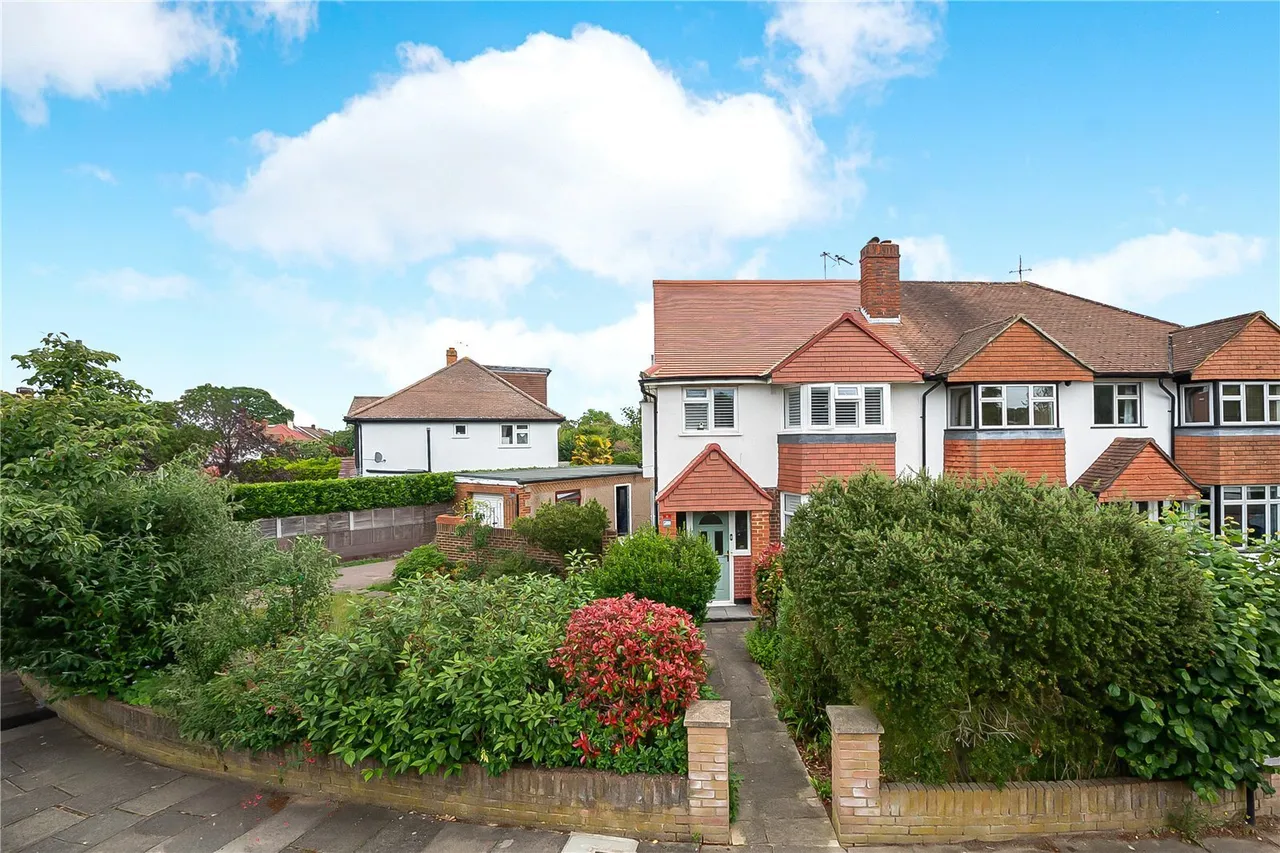 Beech Way, Twickenham, TW2, photo 19