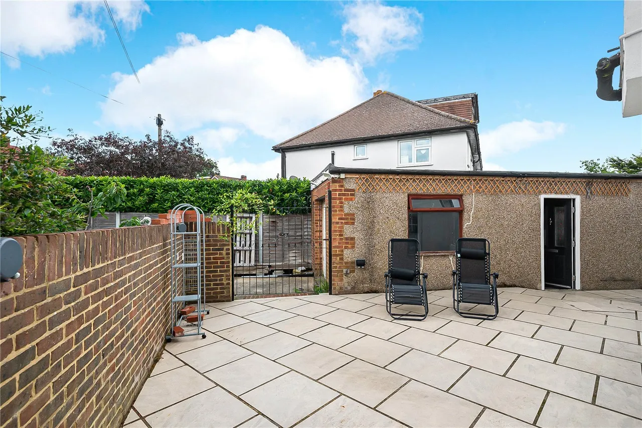 Beech Way, Twickenham, TW2, photo 17
