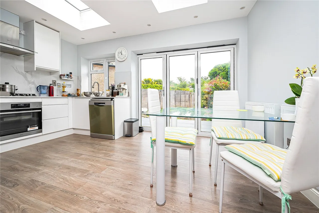 Beech Way, Twickenham, TW2, photo 7
