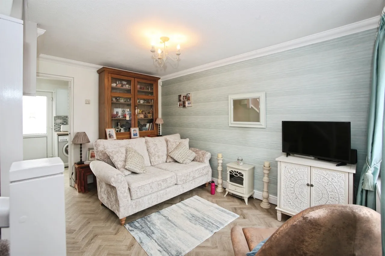Pine Court Pontypridd, CF38, photo 9