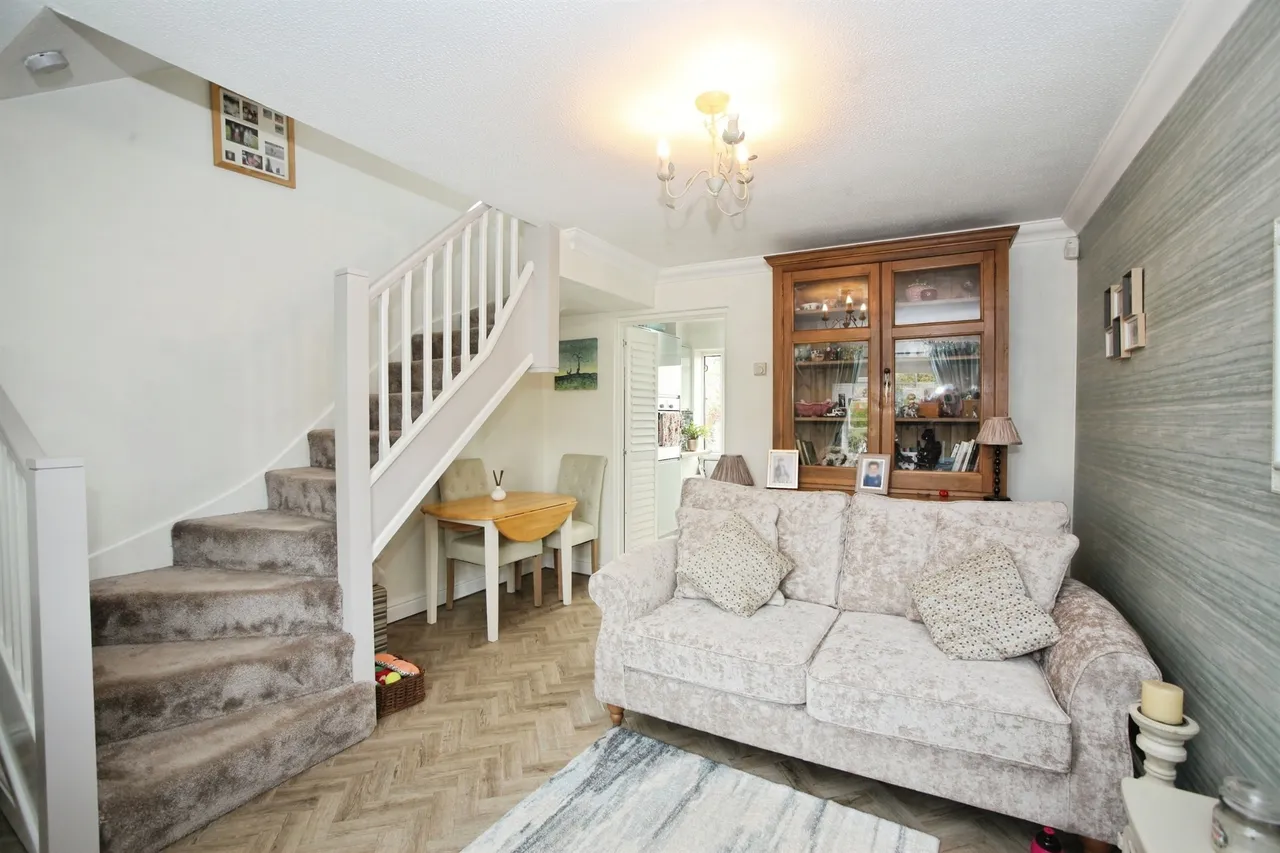 Pine Court Pontypridd, CF38, photo 6