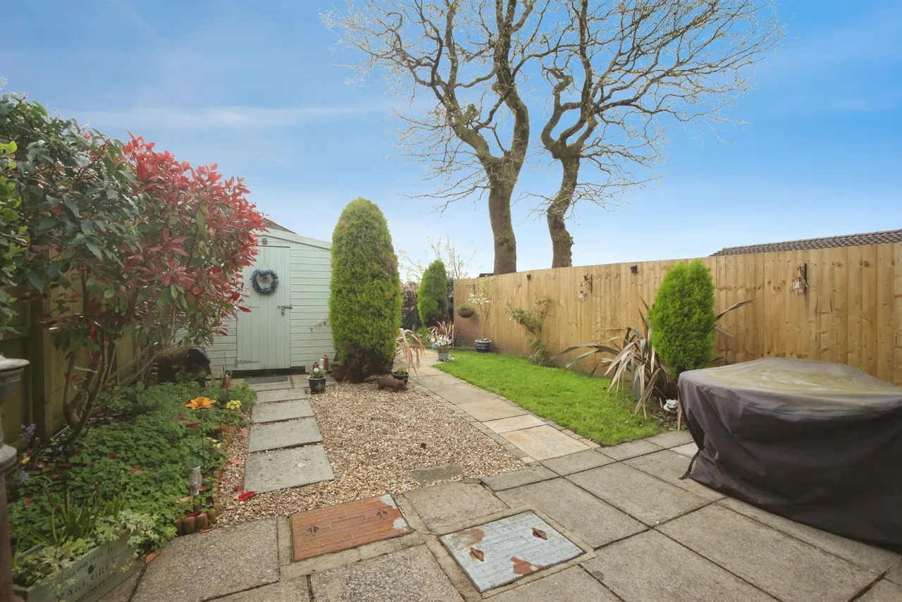 Pine Court Pontypridd, CF38, photo 3