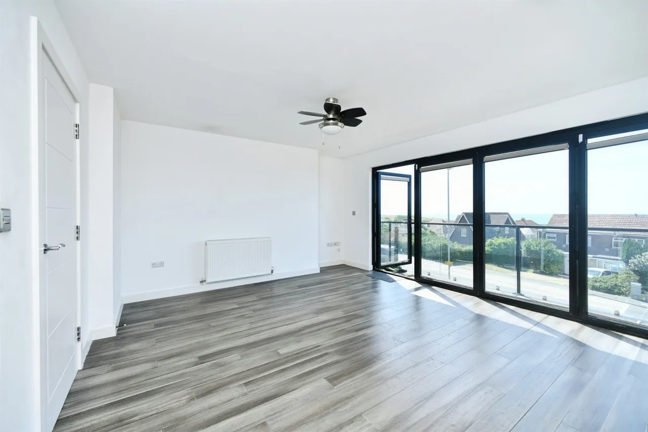 South Coast Road, Peacehaven, BN10, photo 5