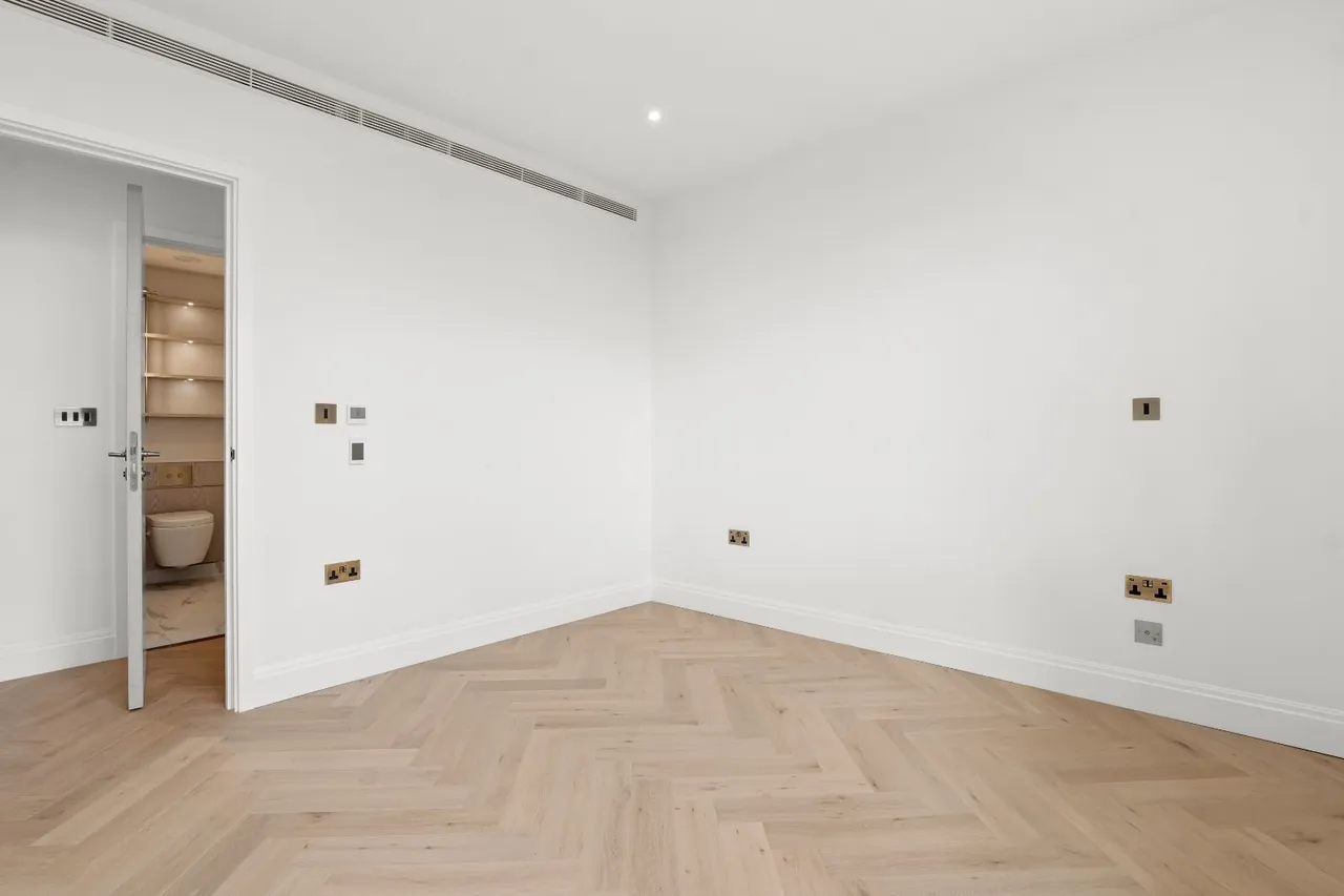Engine House Way, Chalk Farm, NW1, photo 8
