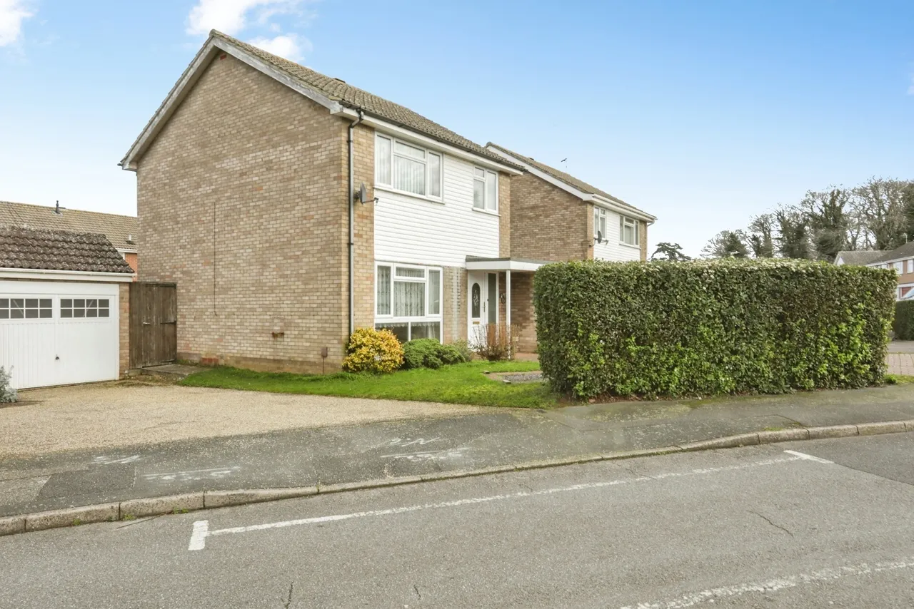 Hickling Drive, BURY ST. EDMUNDS, Suffolk, IP33, photo 15