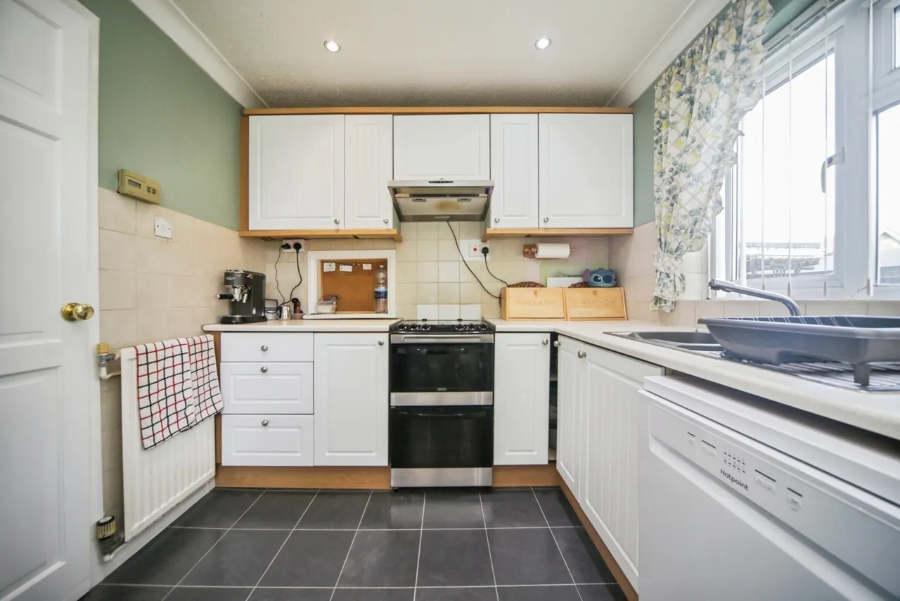 Hickling Drive, BURY ST. EDMUNDS, Suffolk, IP33, photo 6