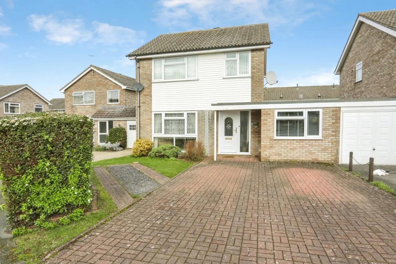 4 bed house for sale — Hickling Drive, BURY ST. EDMUNDS, Suffolk, IP33