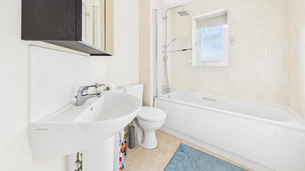 Shelsley Walsh Rise, Bourne, PE10, photo 17