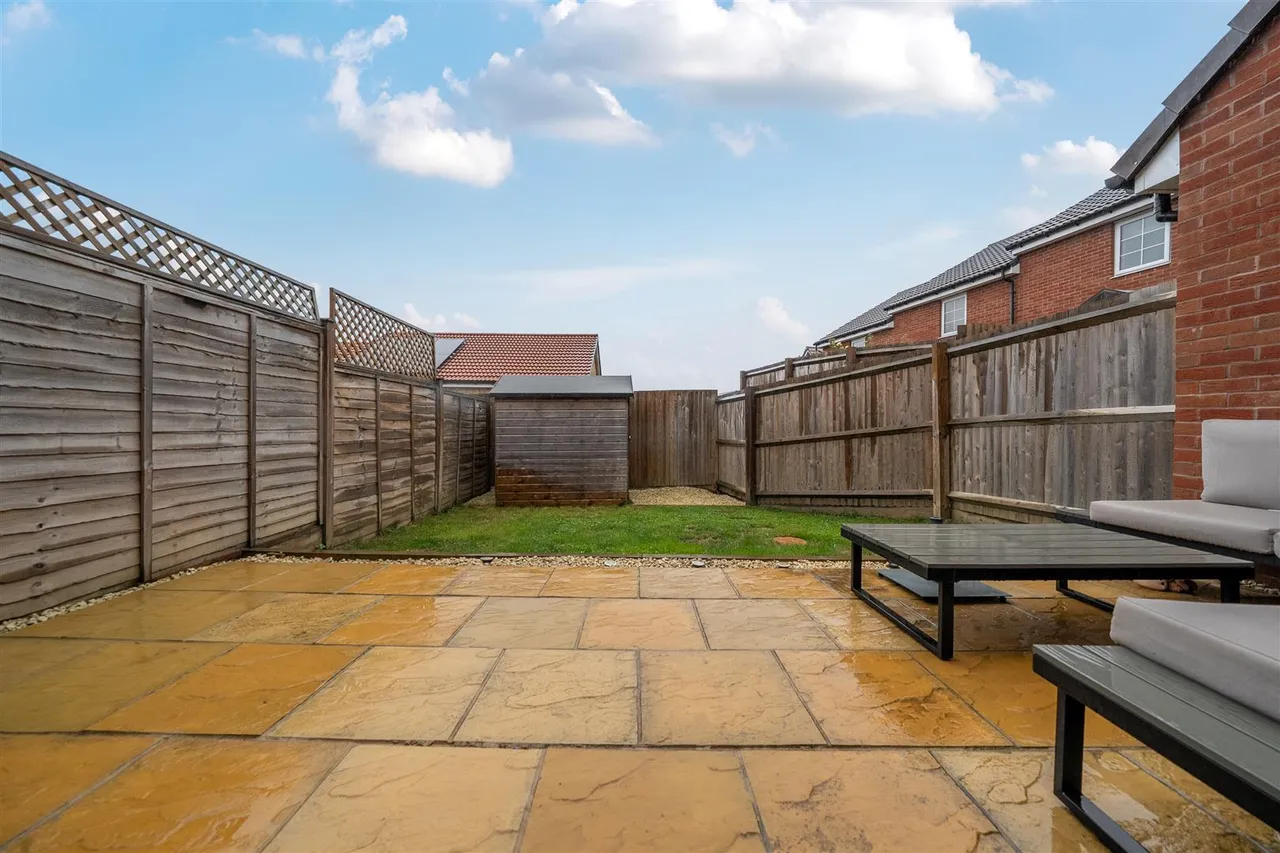 Bull Lane, Chippenham, SN15, photo 15