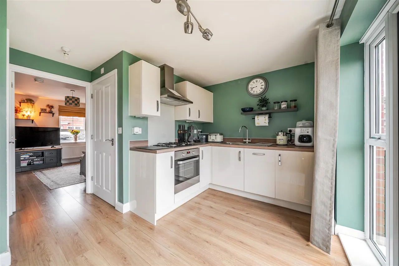Bull Lane, Chippenham, SN15, photo 7