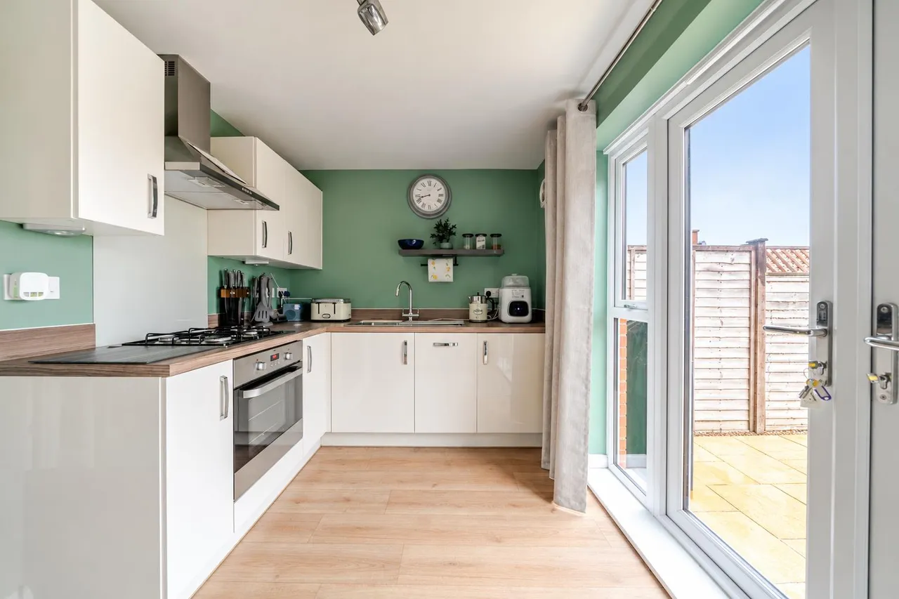Bull Lane, Chippenham, SN15, photo 8