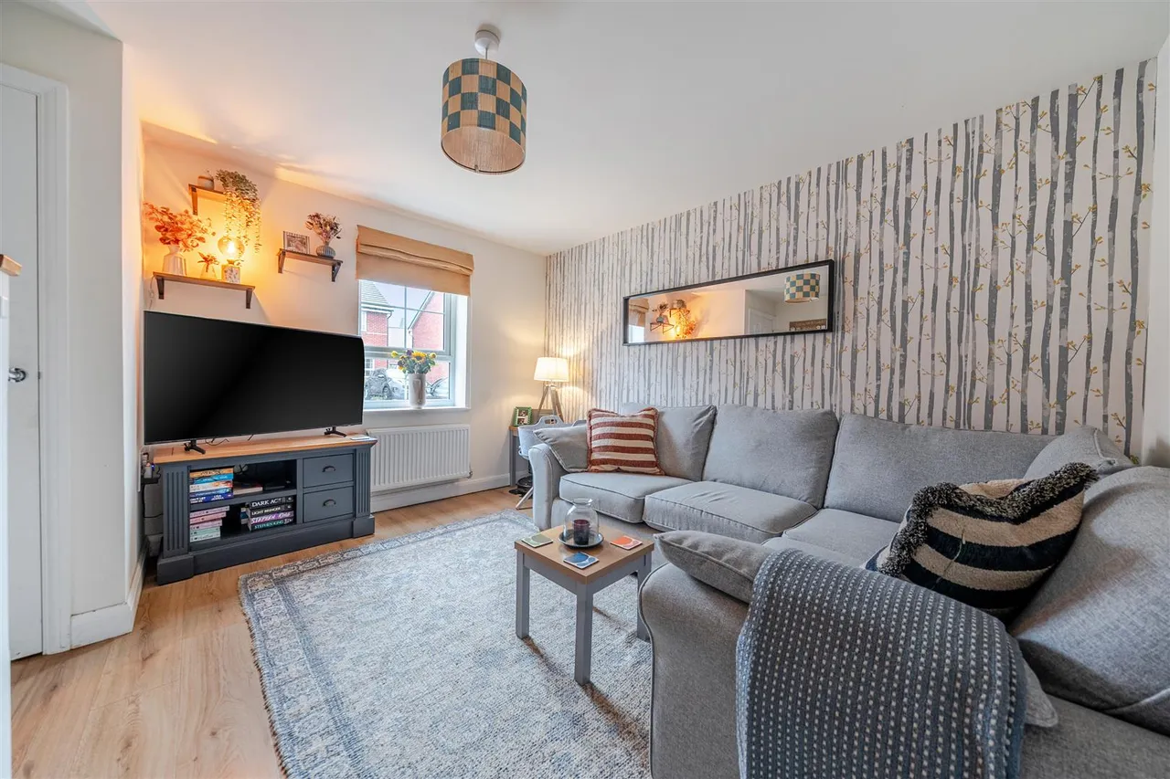 Bull Lane, Chippenham, SN15, photo 2