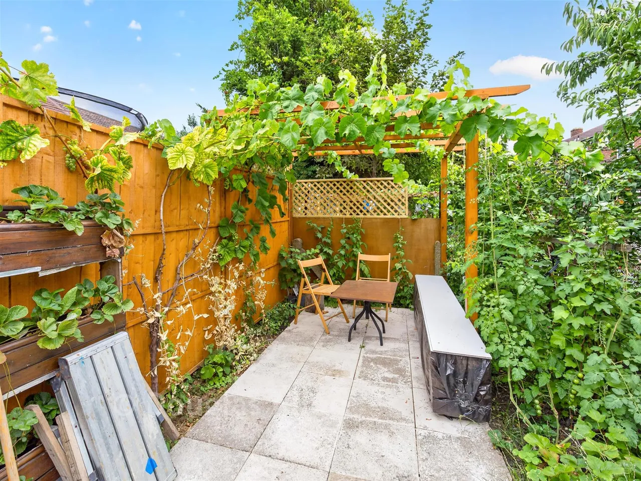 Bastable Avenue, Barking, IG11, photo 4