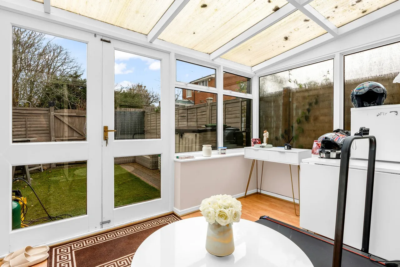 Briardale, Ware, SG12 0XE, photo 6