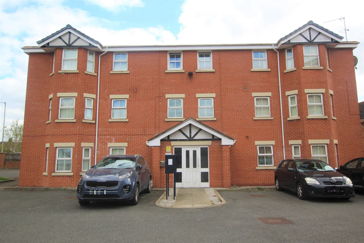 1 bed flat for sale, Plumpton Mews, Widnes, WA8