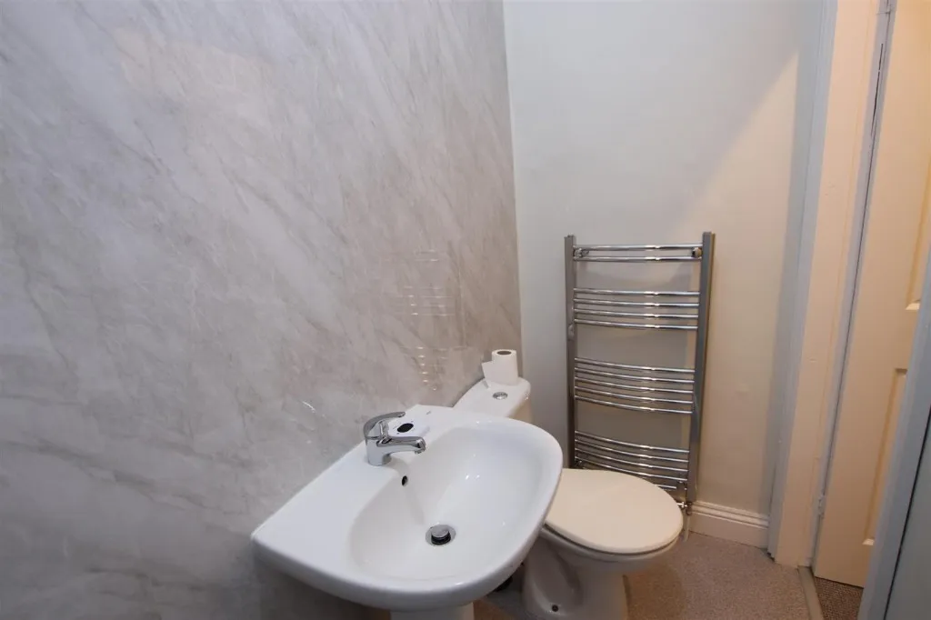 Planetrees Street, Allerton, photo 9