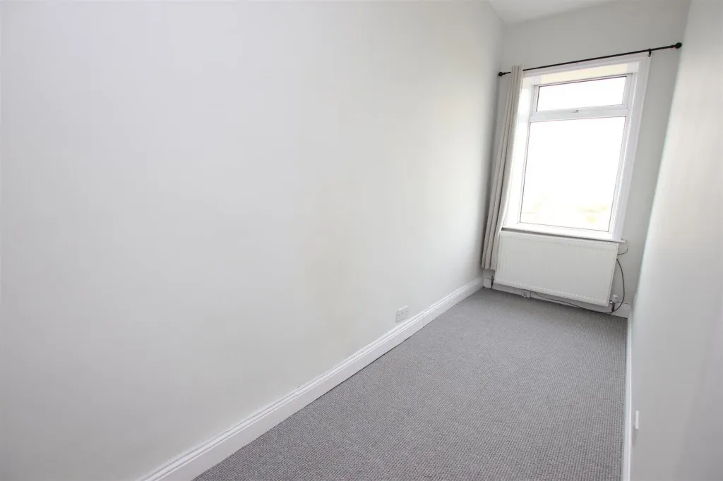 Planetrees Street, Allerton, photo 7