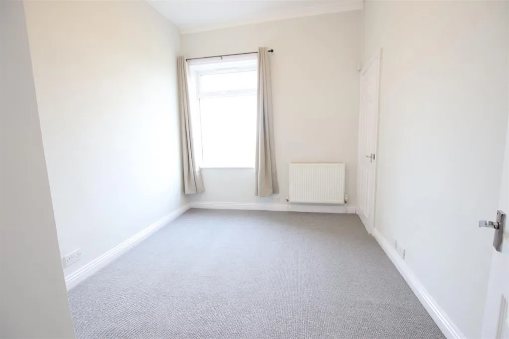 Planetrees Street, Allerton, photo 6