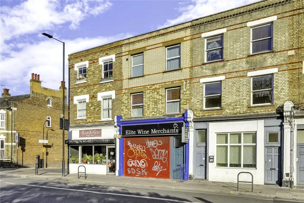 Askew Road, London, photo 10