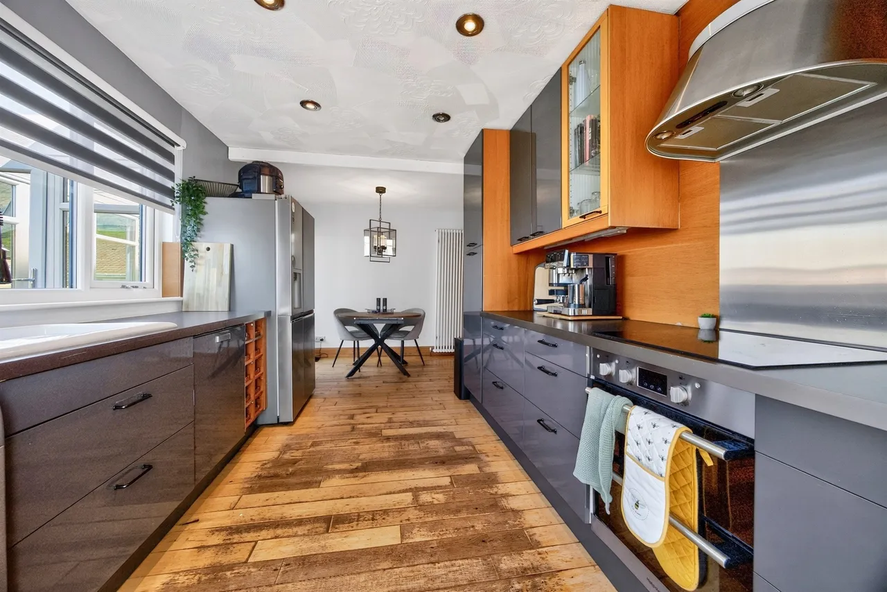 Craigton Crescent, Alva, photo 4