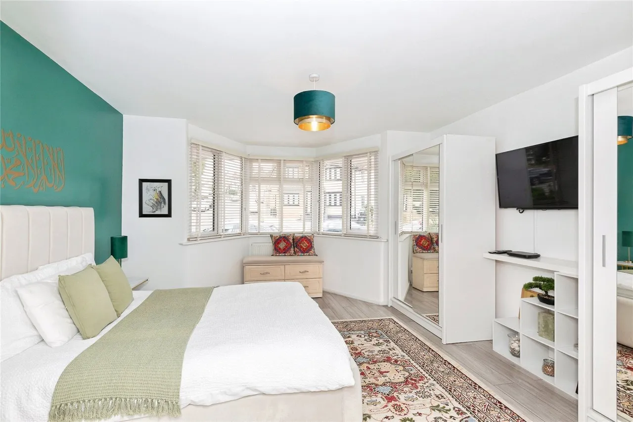 Caterham Avenue, Ilford, IG5, photo 23