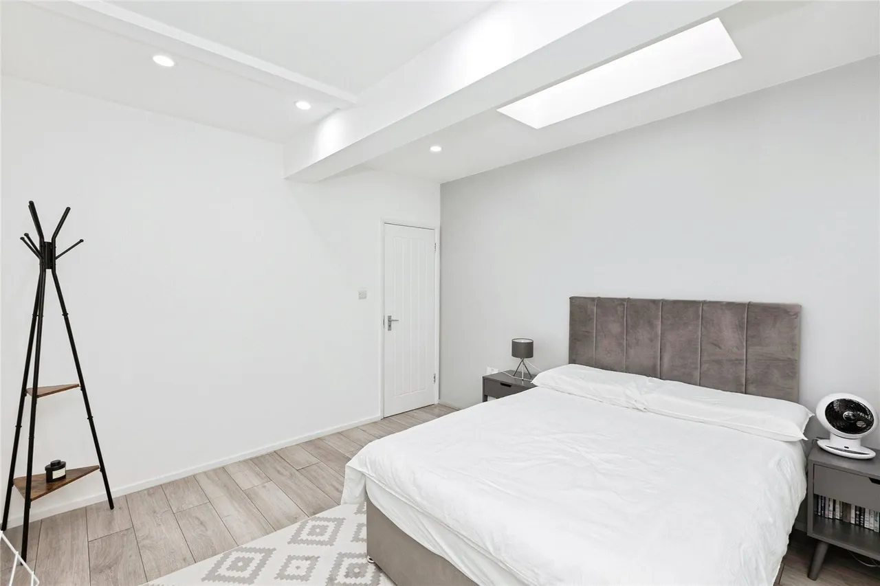 Caterham Avenue, Ilford, IG5, photo 15
