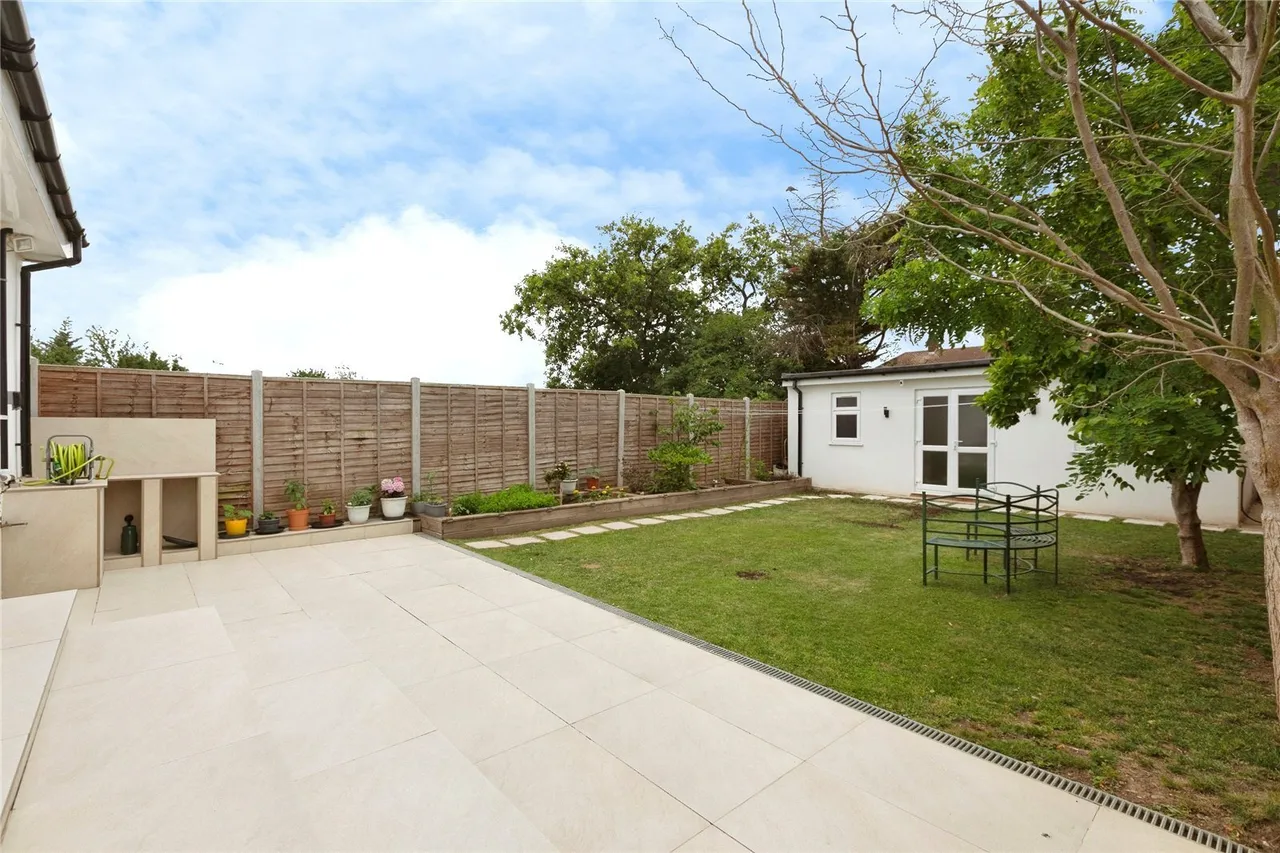 Caterham Avenue, Ilford, IG5, photo 22