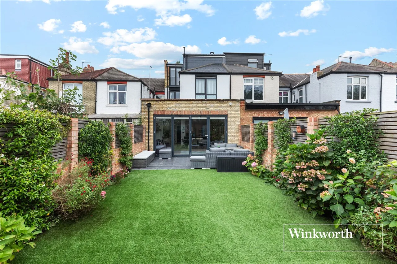 Bow Lane, Finchley, N12, photo 22