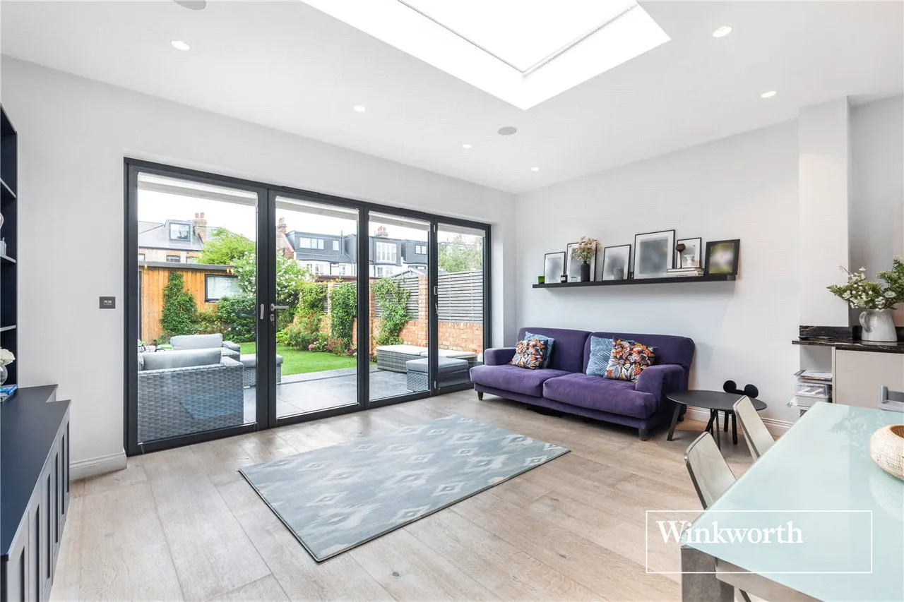 Bow Lane, Finchley, N12, photo 5