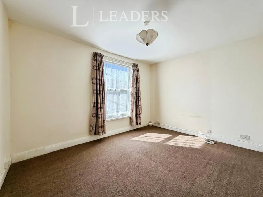 Guildford Road, Portsmouth, PO1, photo 8
