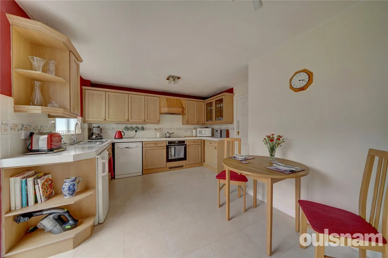 Showell Grove, Droitwich, Worcestershire, WR9 8UD, photo 5