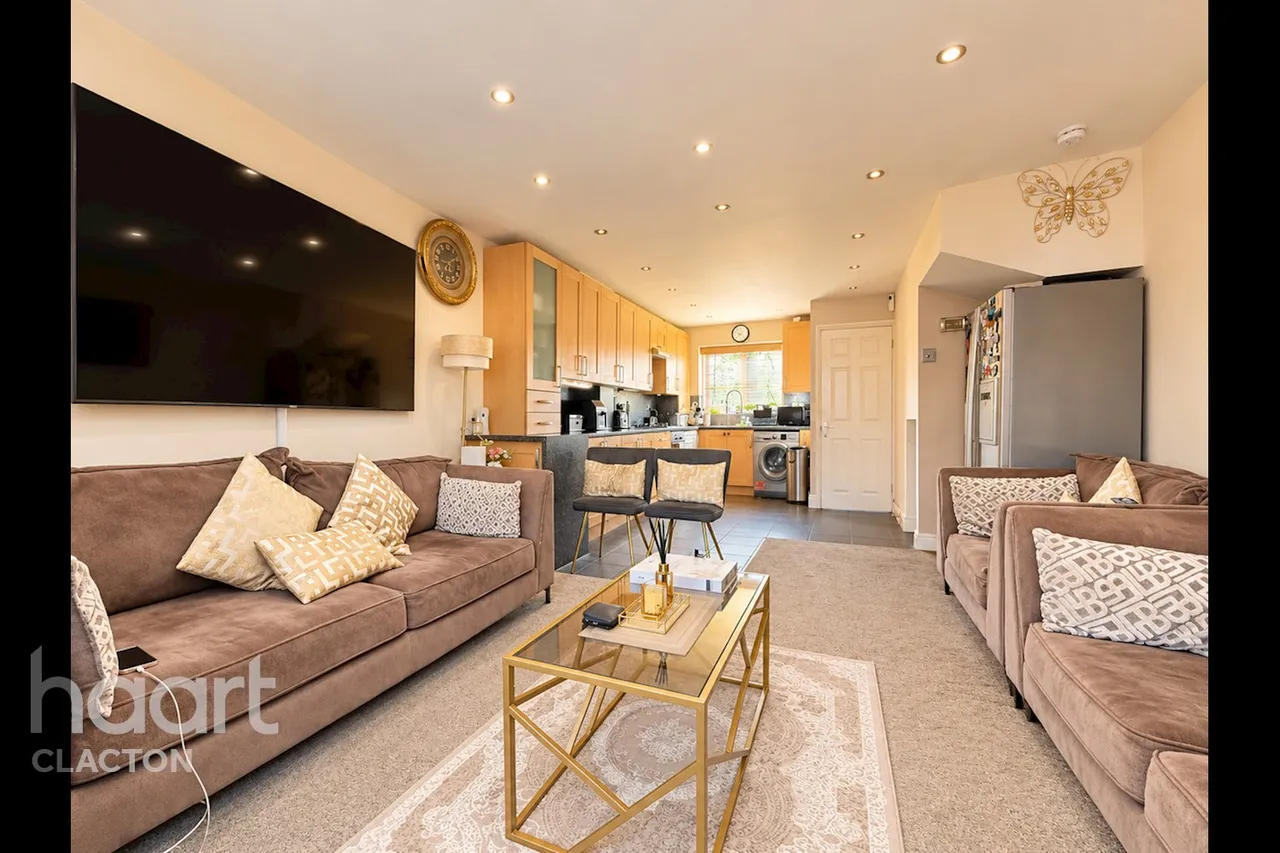 Greenacres, Clacton-On-Sea, CO15, photo 7