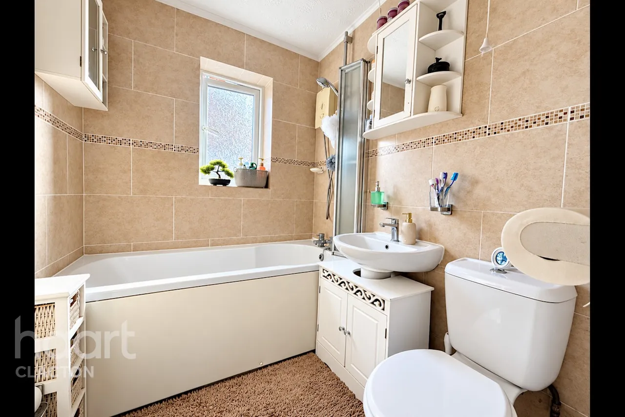 Greenacres, Clacton-On-Sea, CO15, photo 11