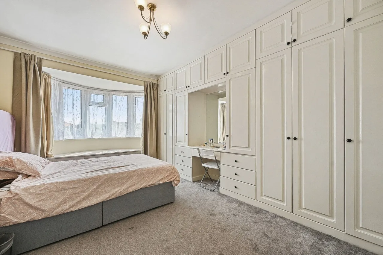 51 Vyner Road, London, photo 3