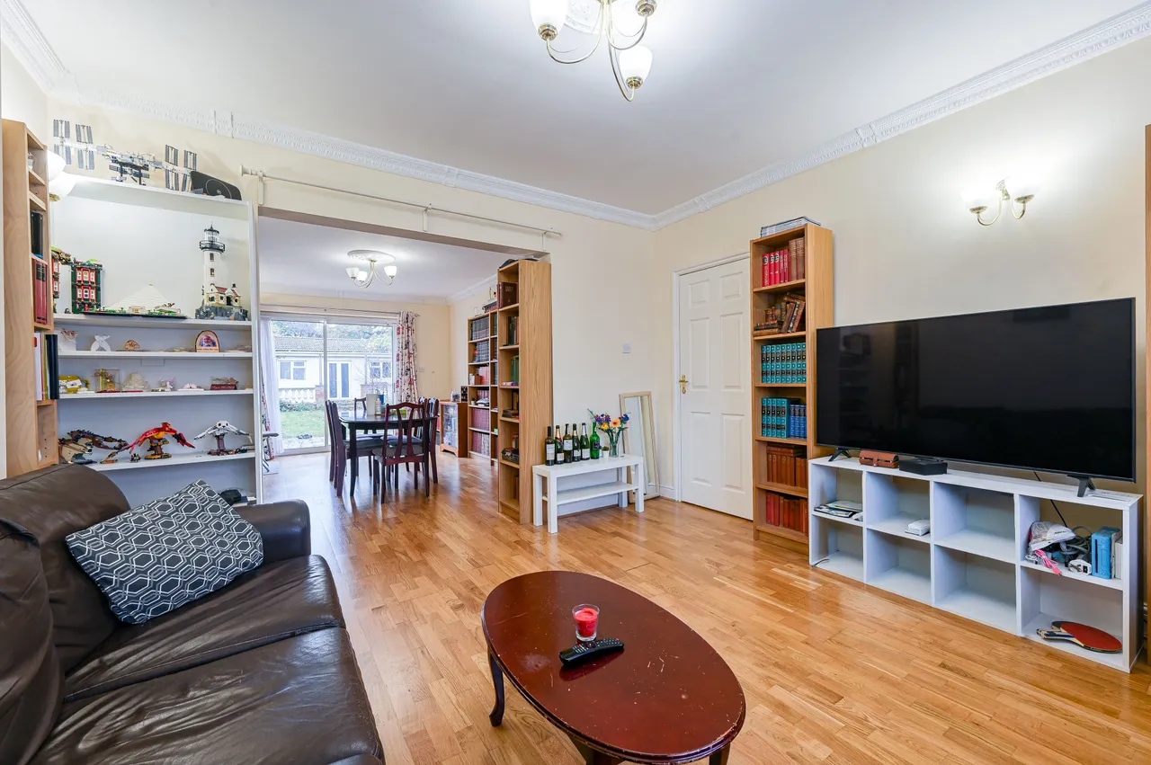 51 Vyner Road, London, photo 11