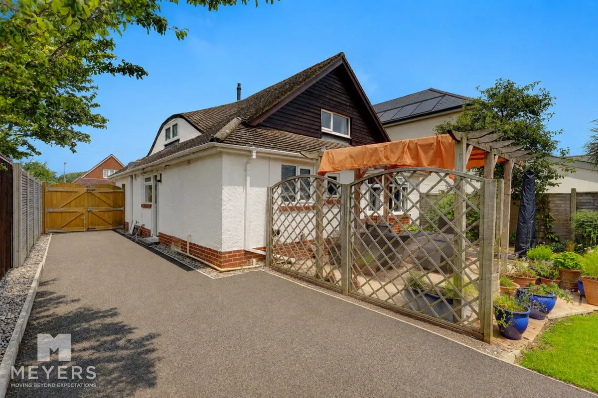 Flambard Avenue, Christchurch, BH23, photo 31