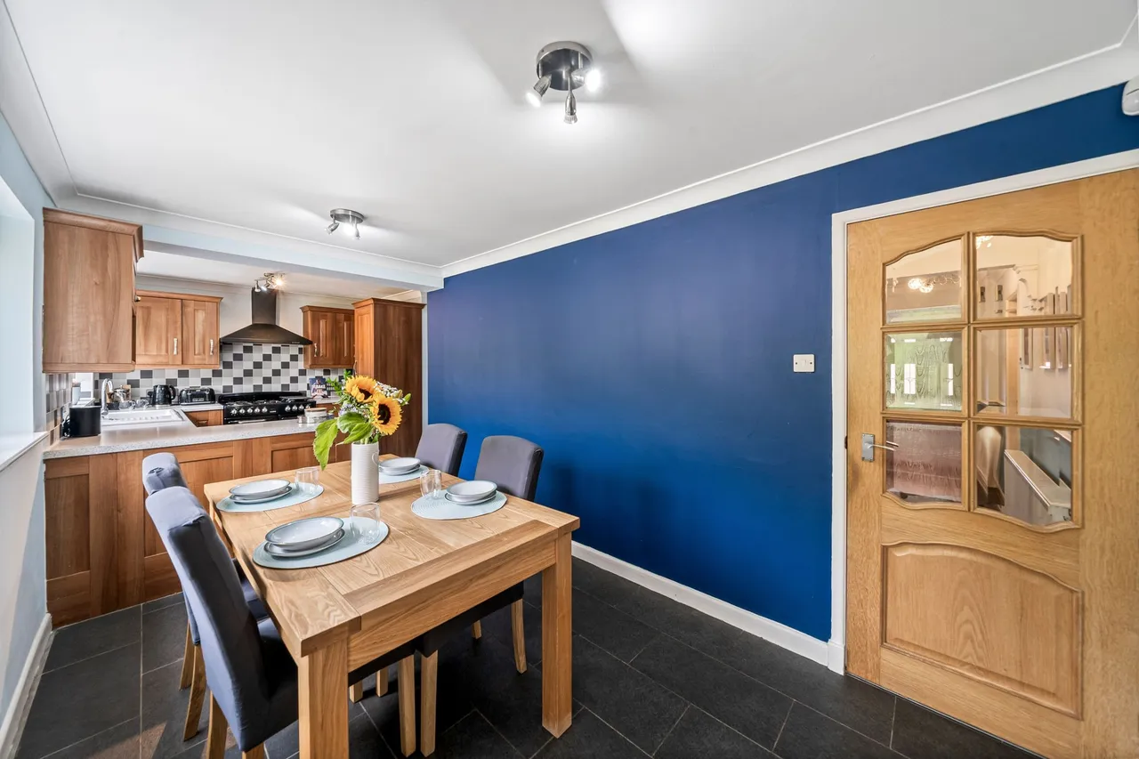 Grantwood, Ashton-In-Makerfield, Wigan, Wigan, WN4 8LW, photo 3