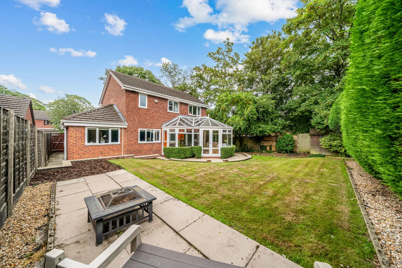 Grantwood, Ashton-In-Makerfield, Wigan, Wigan, WN4 8LW, photo 5