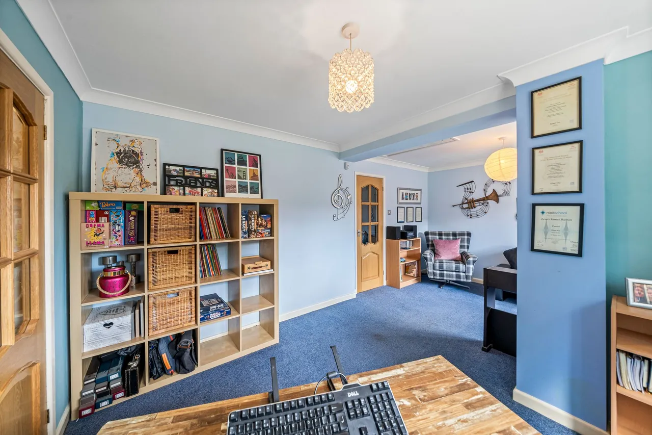 Grantwood, Ashton-In-Makerfield, Wigan, Wigan, WN4 8LW, photo 13