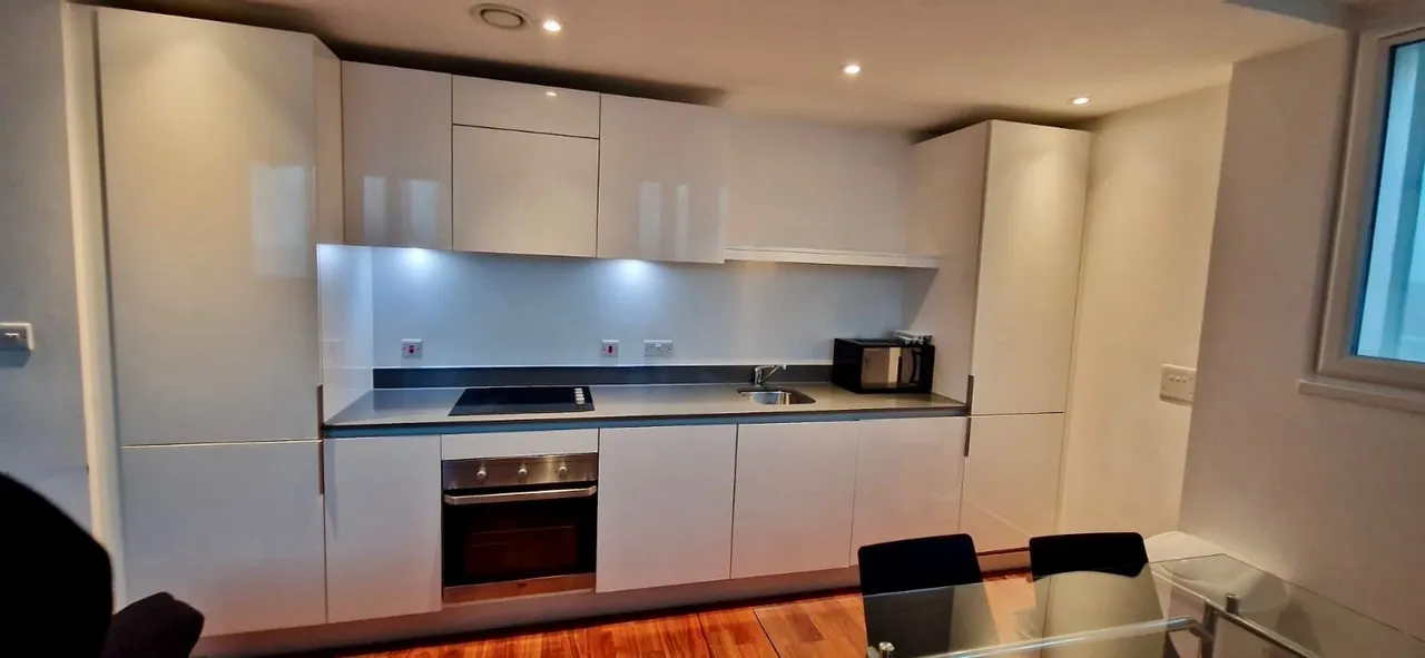 Hagley Road, Birmingham, B16, photo 2