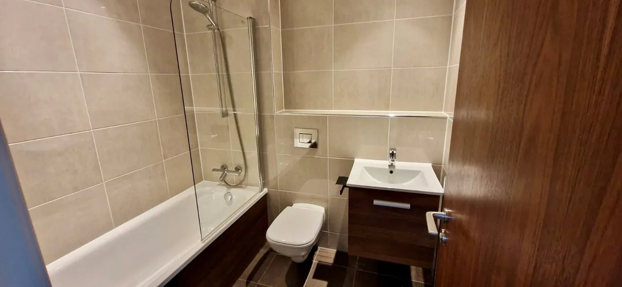 Hagley Road, Birmingham, B16, photo 6