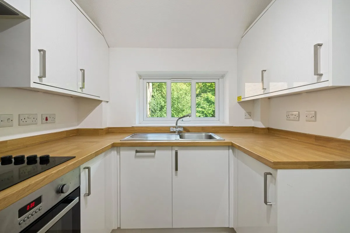 Chiltlee Manor Estate, Liphook, GU30, photo 13