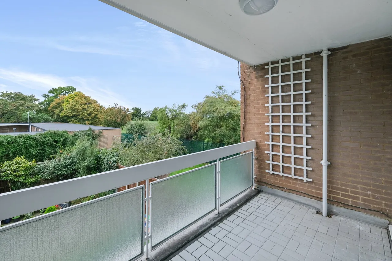 The Bowls, Chigwell, IG7, photo 16