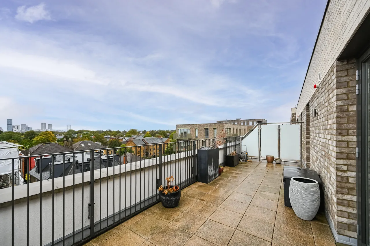 Flat 29, Fernfield Court, LONDON, photo 2