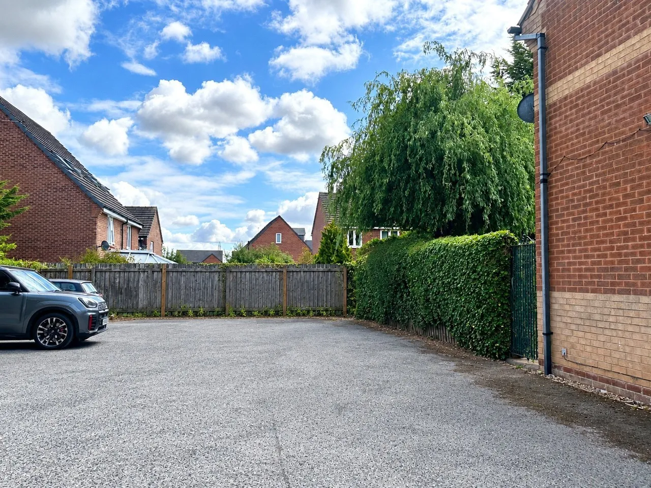 Deepwell Court, Halfway, Sheffield, S20, photo 14