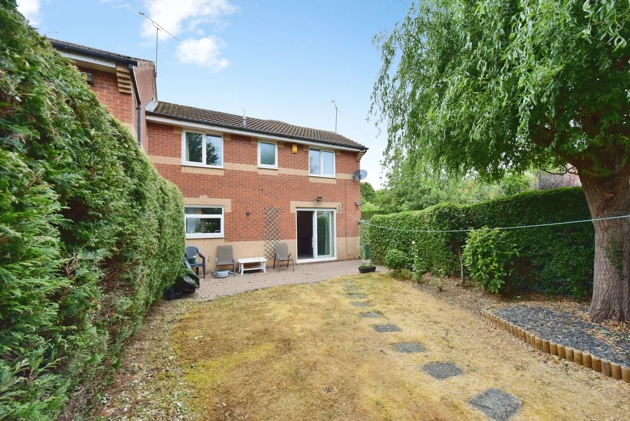 Deepwell Court, Halfway, Sheffield, S20, photo 15