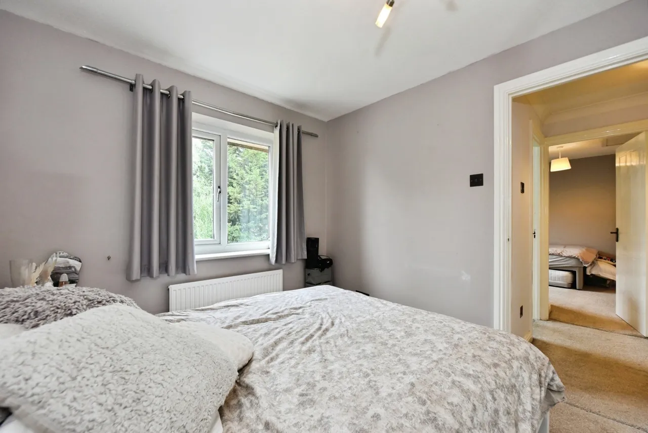 Deepwell Court, Halfway, Sheffield, S20, photo 12