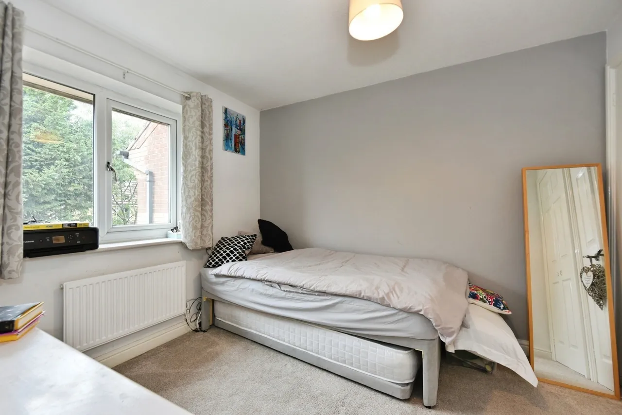 Deepwell Court, Halfway, Sheffield, S20, photo 7
